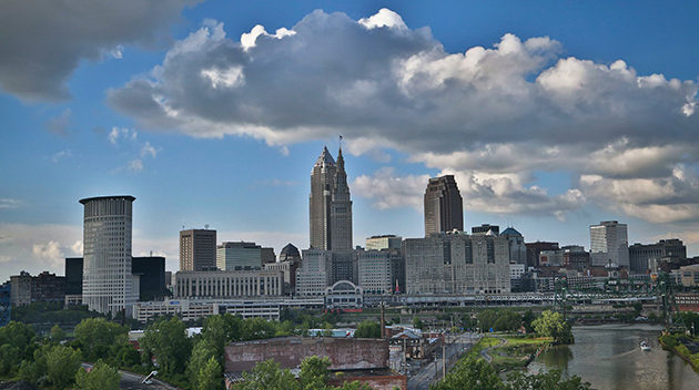 broad image of cleveland city skyline